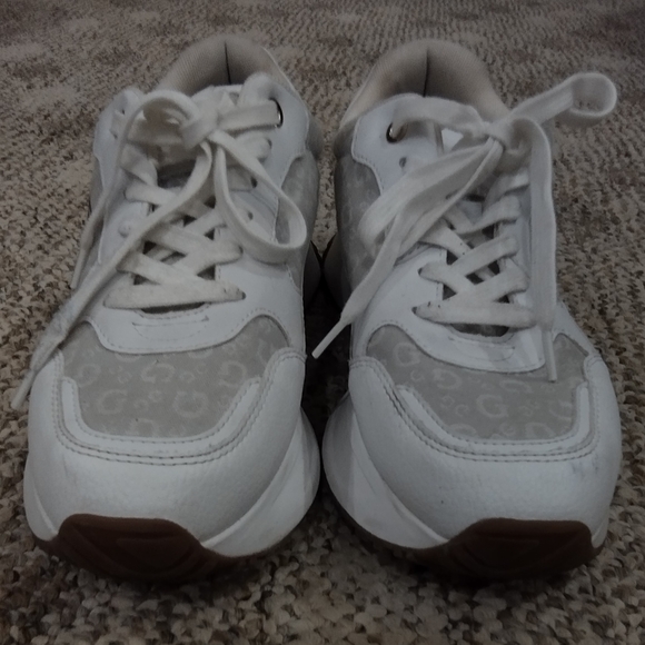 Guess White and Gray Women's Sneakers - Picture 1 of 9